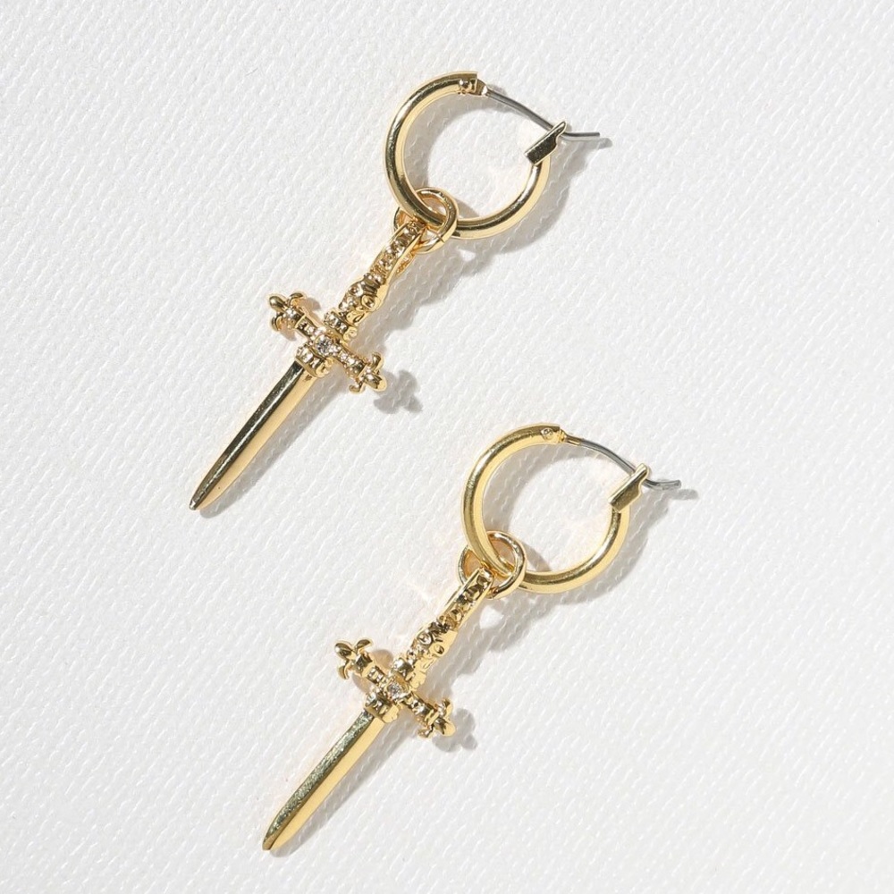 New Vanessa Mooney gold ALEXANDRA HOOP EARRINGS - Picture 3 of 15